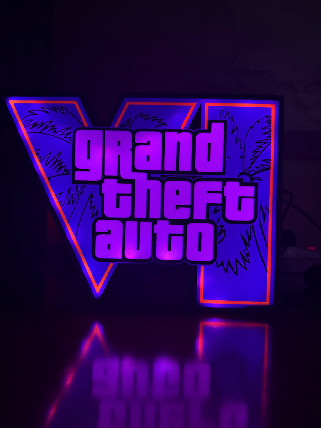🌴 Lampada LED RGB GTA VI Vice City (con Telecomando Incluso)